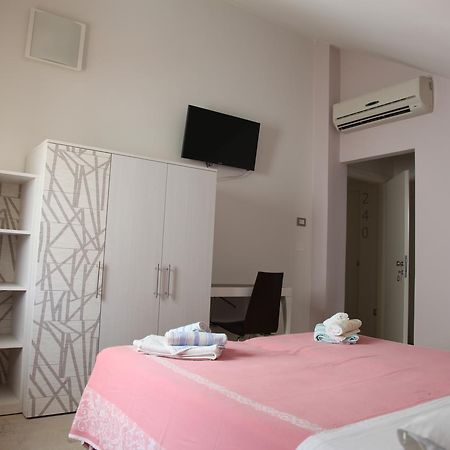 Hotel Silver Rimini Eksteriør billede