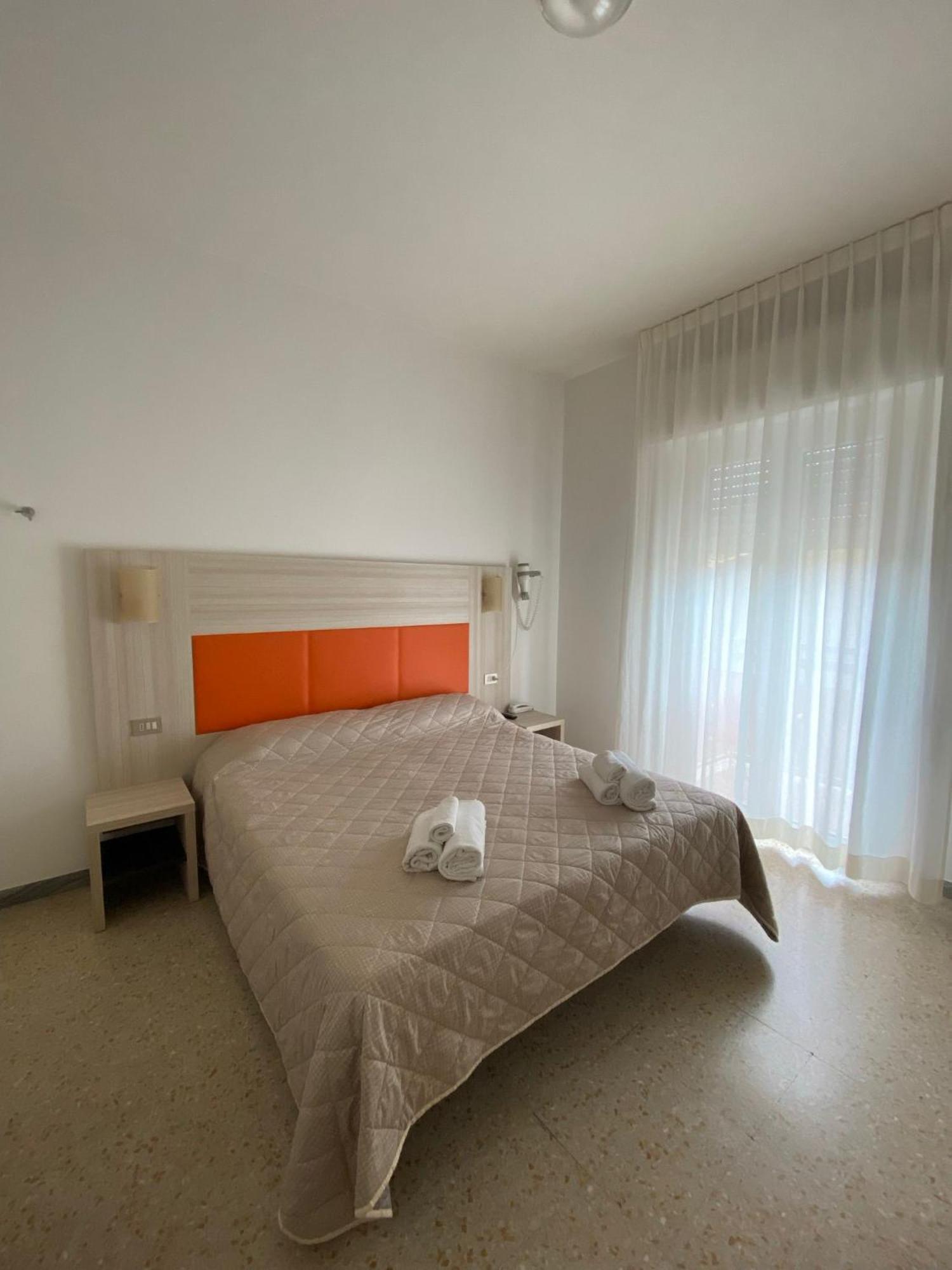 Hotel Silver Rimini Eksteriør billede